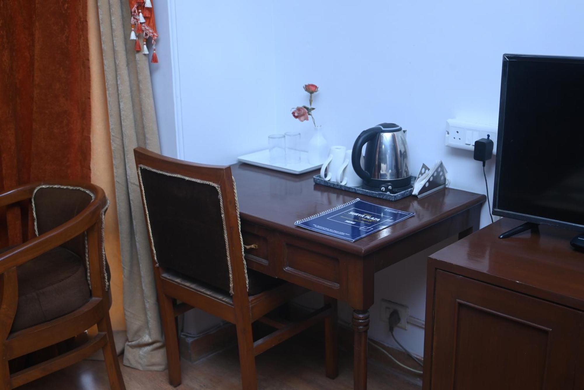 Hotel Surya Plaza Kotdwara Luaran gambar